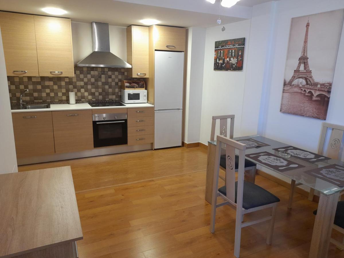 1F, Aire Acondic, 80M2, 2 Dormitorios, 4 Huespedes, Wifi Gratis La Línea de la Concepción Exterior foto